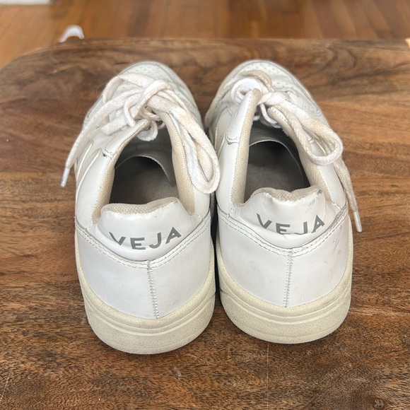 Veja sneakers - Picture 3 of 4